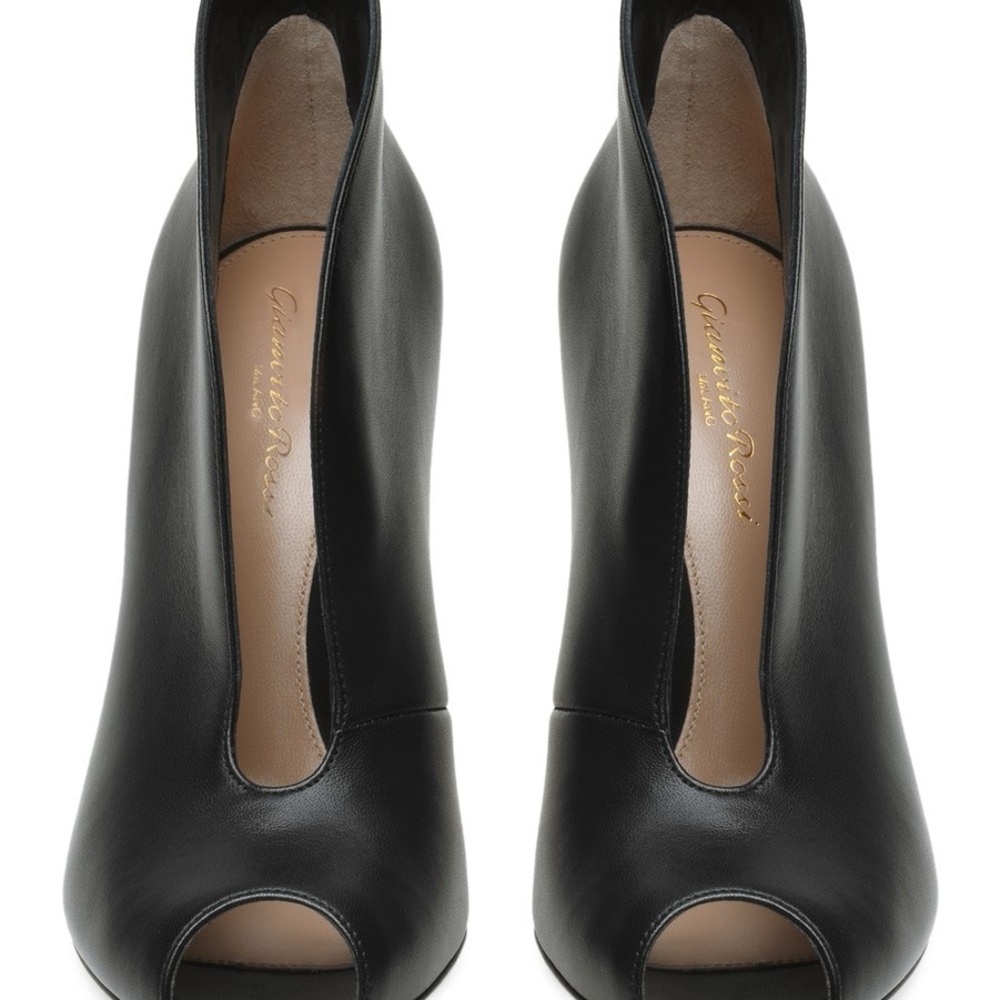 Gianvito Rossi Vamp Heels in shimmery black